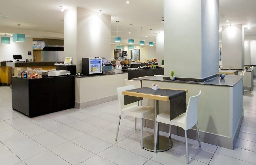 Hotel Sagrada Familia Barcelona 3*,