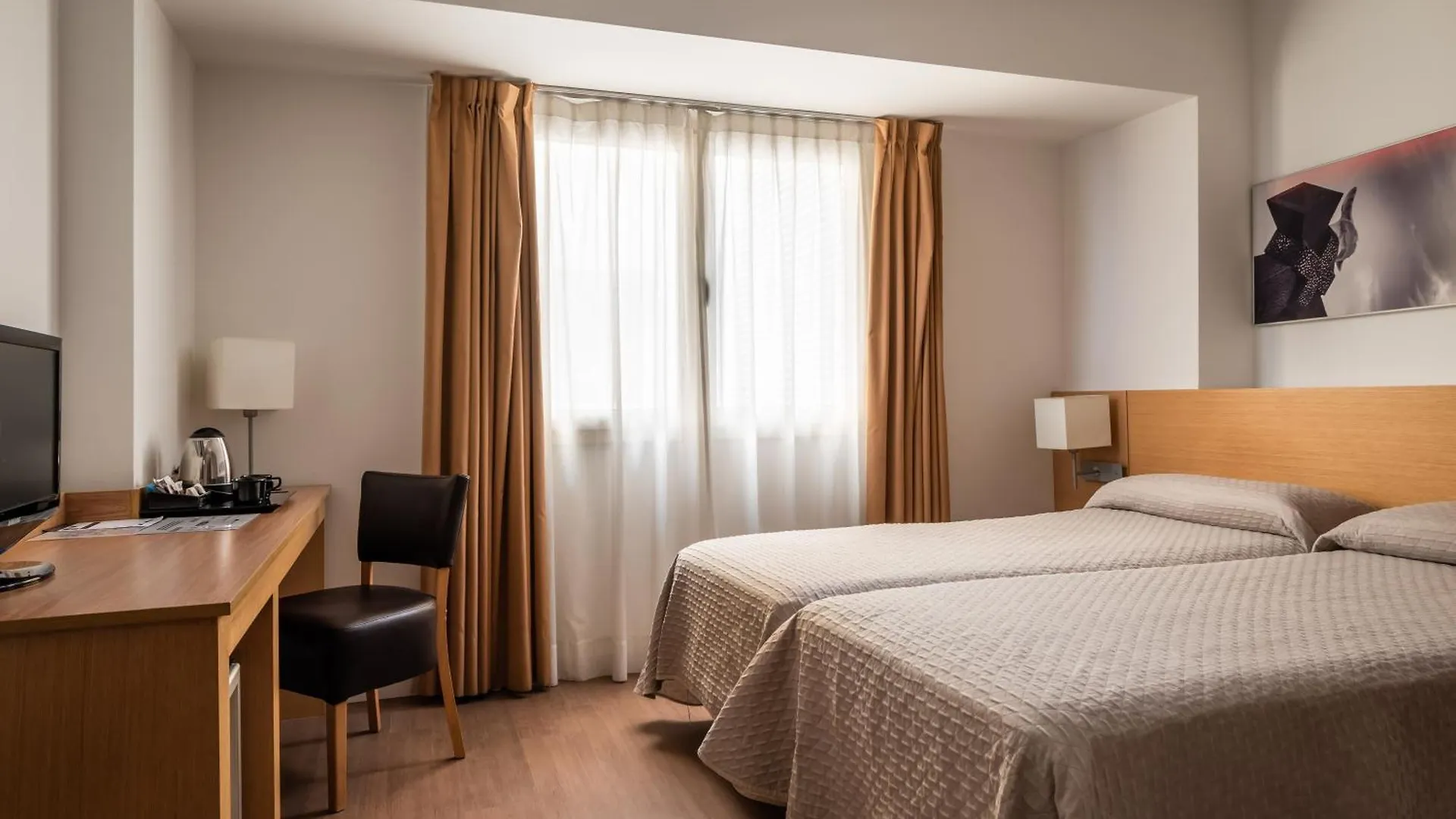 Hotel Sagrada Familia Barcelona España